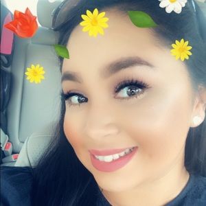 Meet your Posher, Stella